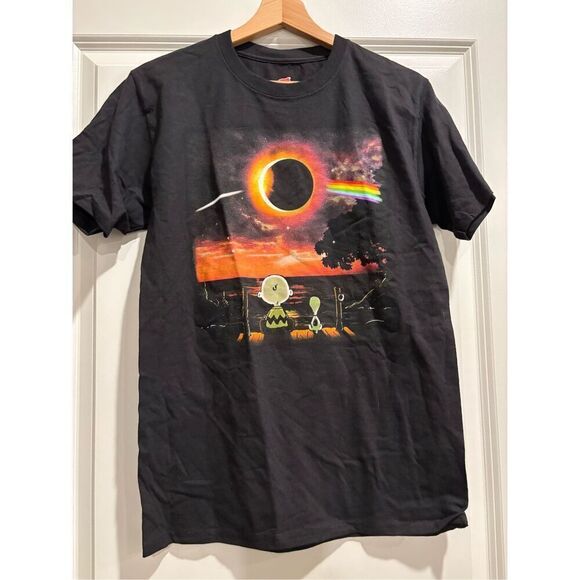 Charlie Brown Eclipse T-shirt size Small - Picture 1 of 2
